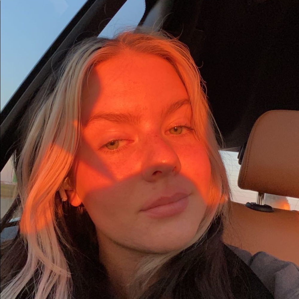 Meet your Posher, Carolyn